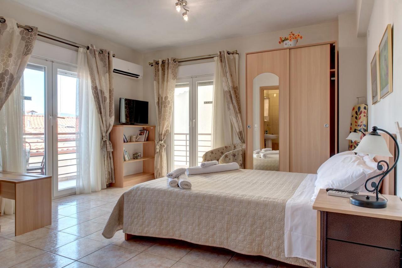 Achilleas Appartement *