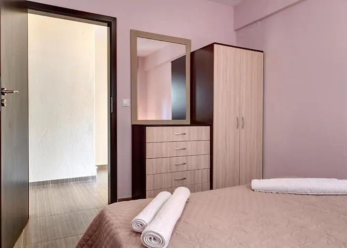 Achilleas Apartments
